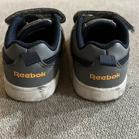 Toddler Reebok - Picture 3 of 4